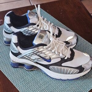 Vintage Nike Shox Size 8.5